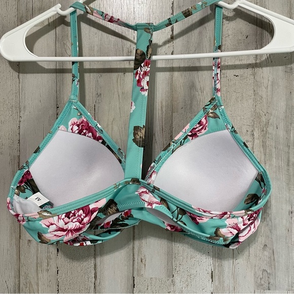 BeachSissi Medium Swim Suit Top Razor Back - Picture 3 of 4